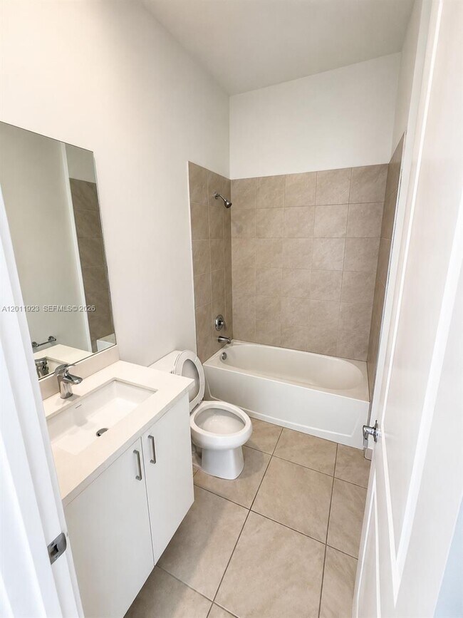 Building Photo - 4993 Ofanto Ln