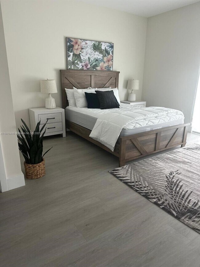 Building Photo - 2 bedroom in Hollywood FL 33020
