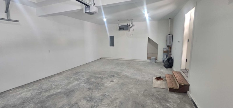 Building Photo - 5013 W Sassy Ave