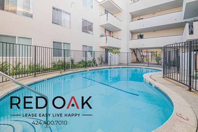 Building Photo - 1500 S Gramercy Pl