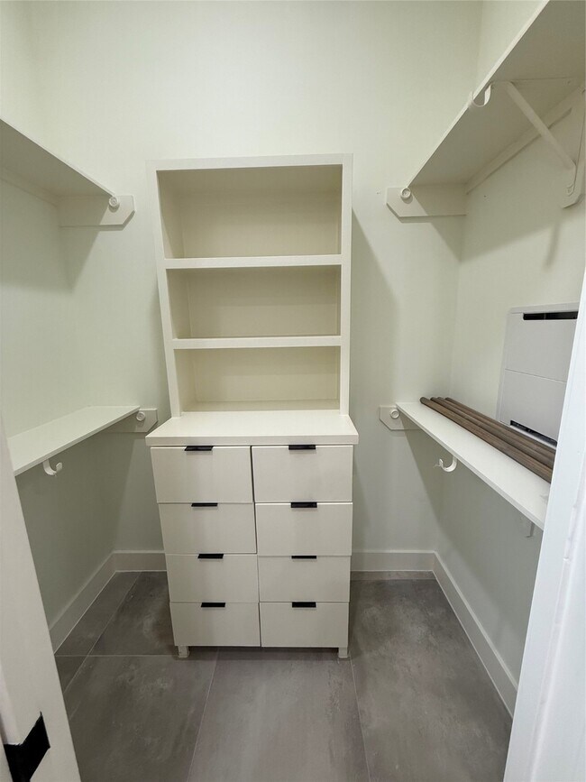 Building Photo - 1815 McKee St