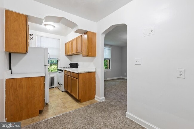 Building Photo - 1527 28th St SE