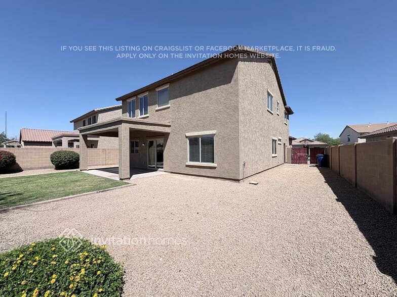 Building Photo - 4854 S Antonio