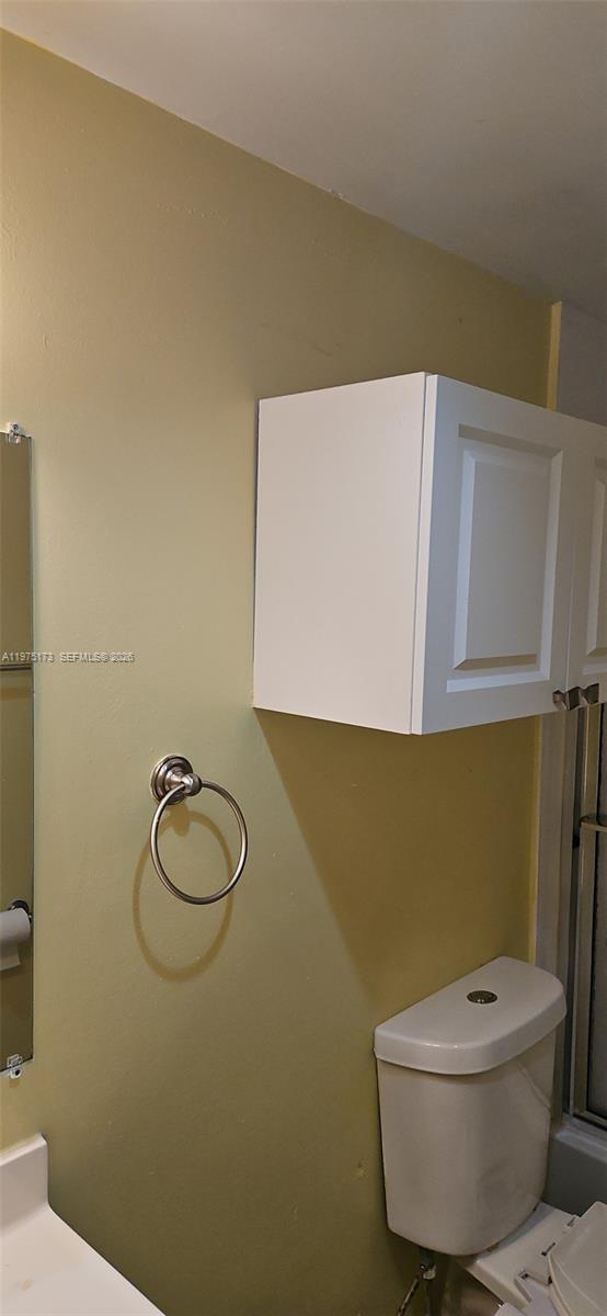 Building Photo - 5200 NE 24th Terrace