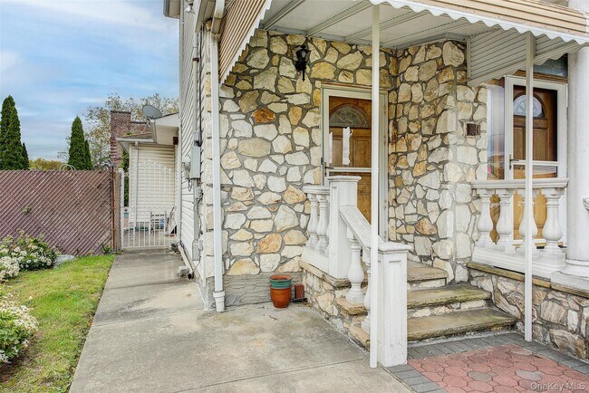 Building Photo - 149-54 21st Ave