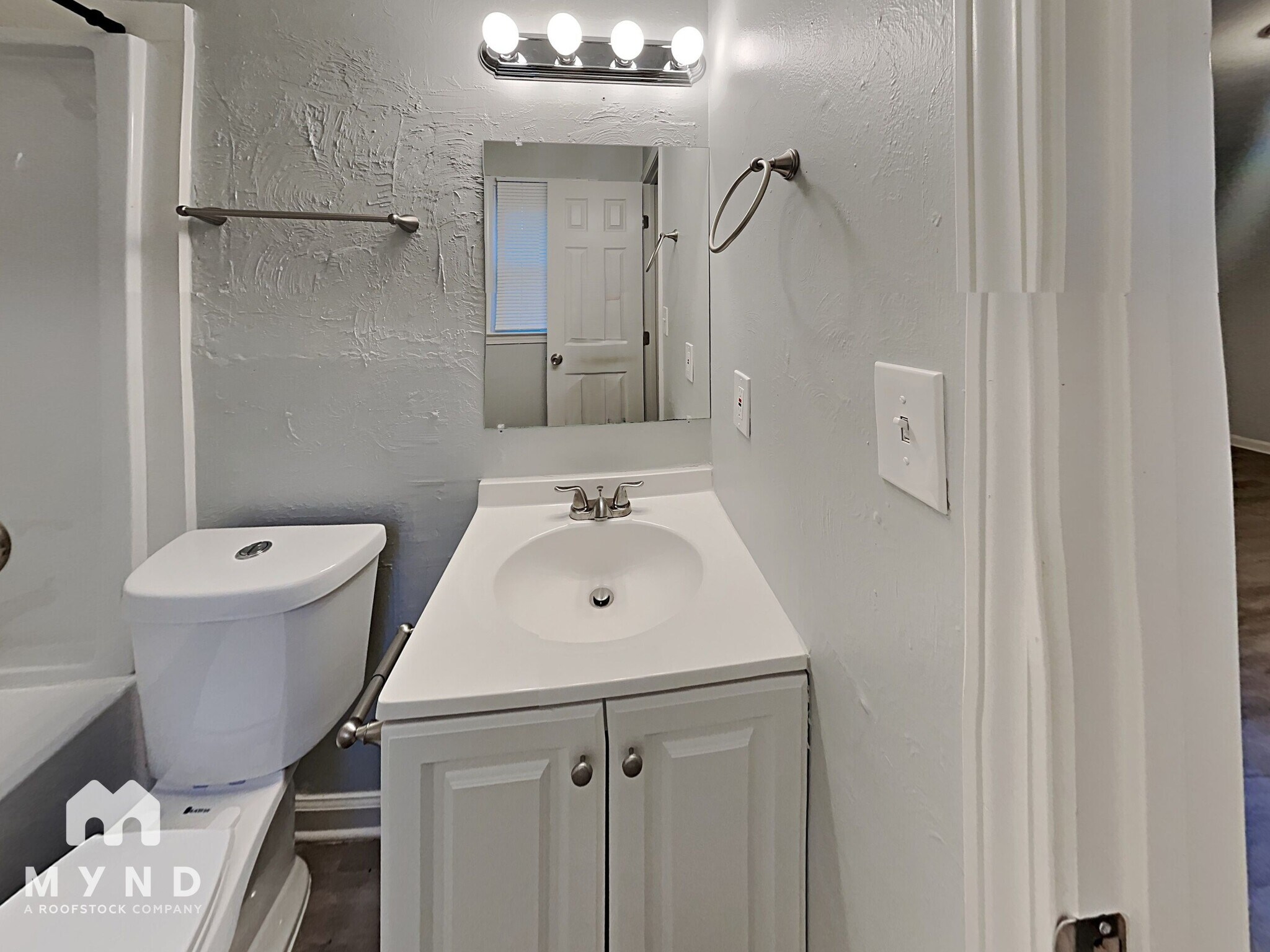 Building Photo - 82 Brenda Ln