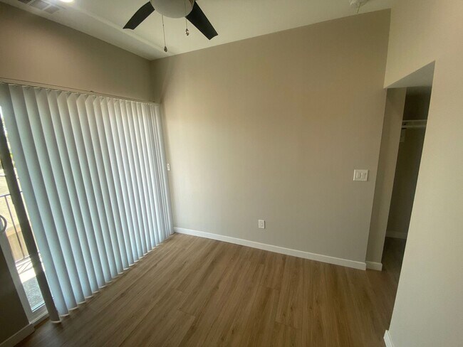 Building Photo - NEW 4BD/2BA on Montezuma!