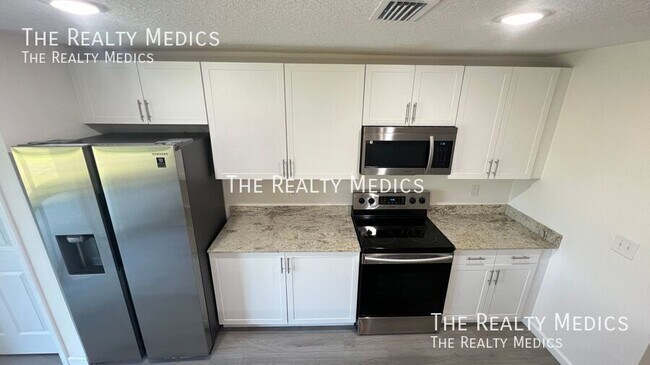 Building Photo - 1242 Halber Ave NW