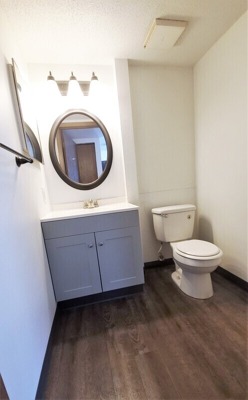 Building Photo - 412 N 18th Ave