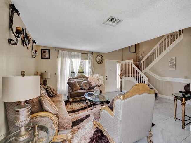 Building Photo - 9610 Dunhill Dr