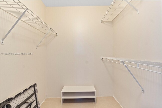 Building Photo - 19655 E Country Club Dr