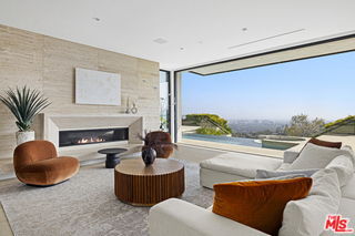 Building Photo - 1731 Summitridge Dr