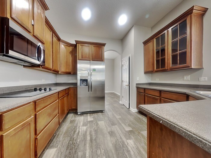 Building Photo - 9251 Hawkeye Dr