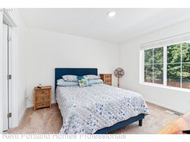 Building Photo - 3 br, 2.5 bath House - 60 NE 134th Place