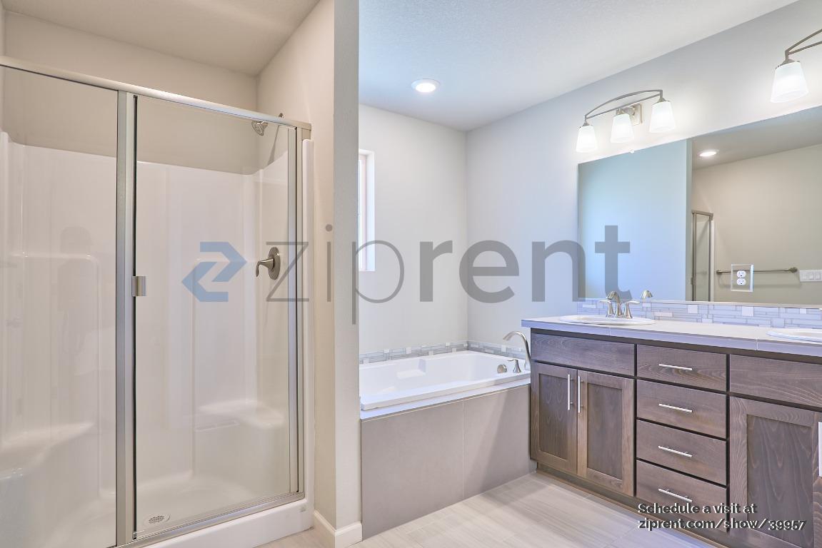 Building Photo - 30984 NW Turel Dr