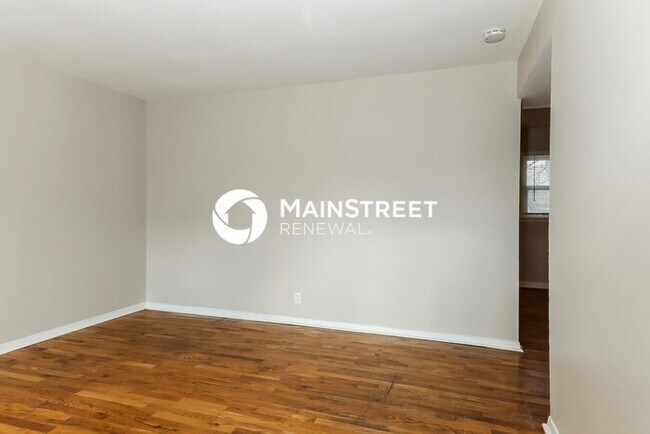 Building Photo - 3 Bedroom Pet-Friendly Home in Louisville,...