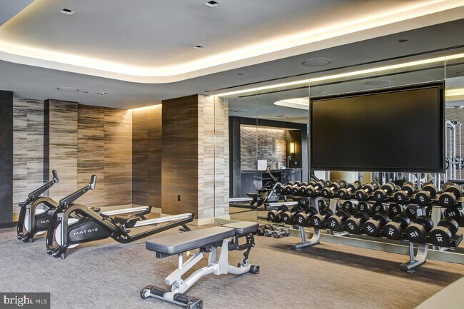 Building Photo - 1781 N Pierce St