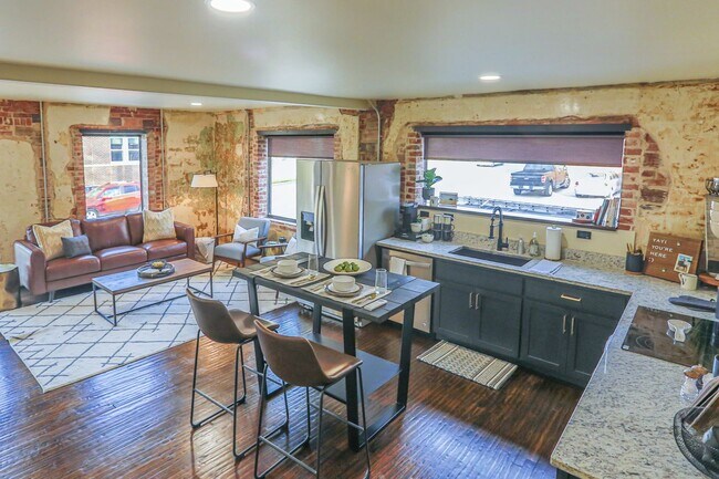 Interior Photo - Velencia Apartments
