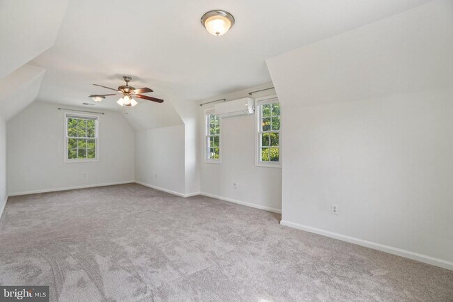 Building Photo - 7009 Hickory Hill Rd