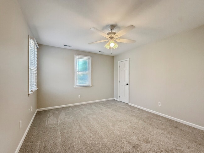 Building Photo - Spacious 3BR 2 BA Home with Wooden Deck in Wake Forest