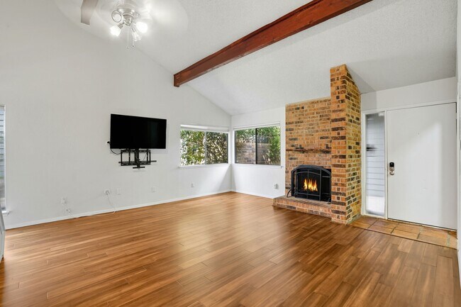 Building Photo - 7258 Coronado Cir