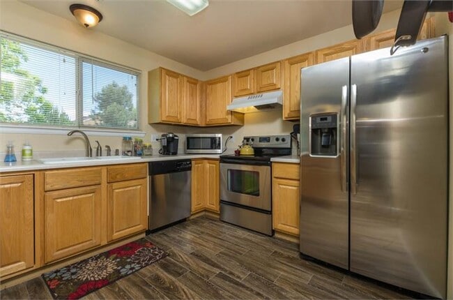 Building Photo - Charming 3-Bedroom Home in Prime Rock Cree...