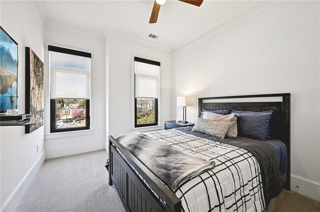 Building Photo - 1108 Briar Cove Cir