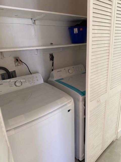 Building Photo - 5835 W 20th Ave