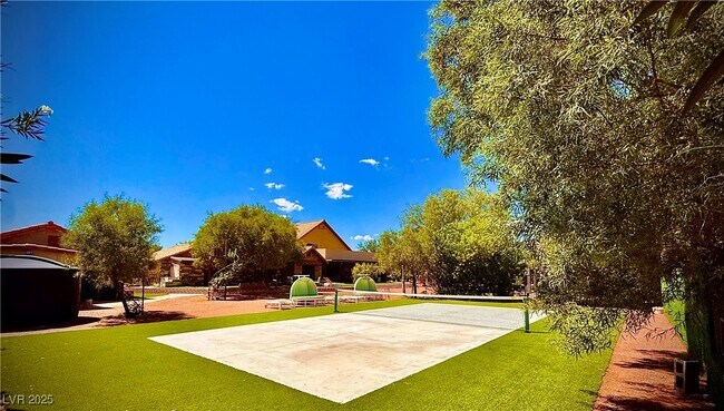Building Photo - 6500 Bullring Ln