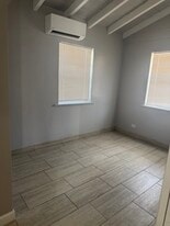 Building Photo - 113 N M St