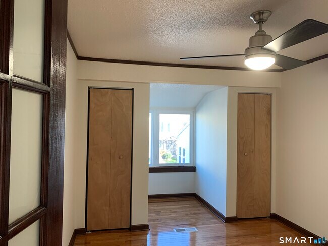 Building Photo - 434 Thoreau Rd