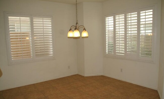 Building Photo - 5010 Whispy Breeze Ave