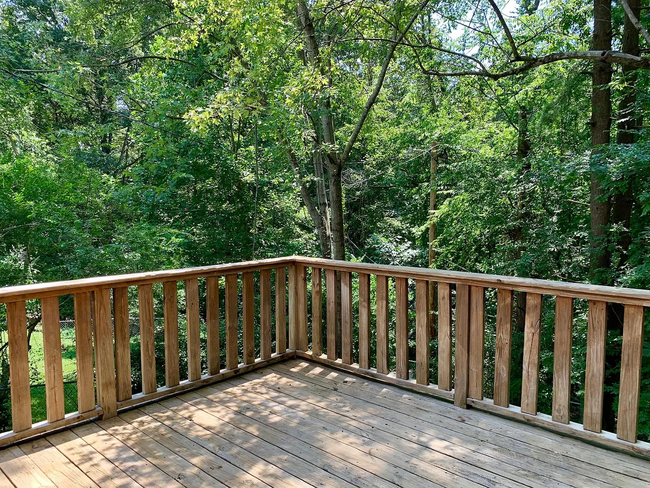Building Photo - Cozy 2-Bedroom Home with Spacious Yard?Pet...