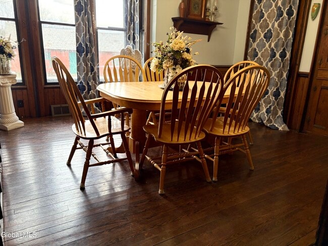 Building Photo - 260 Clark Rd