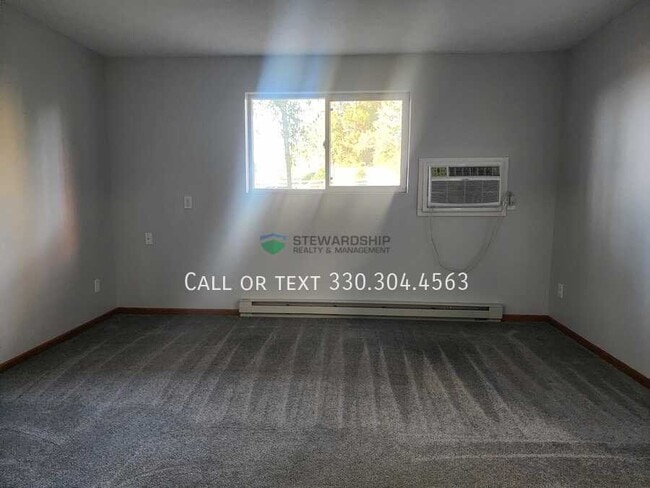 Building Photo - 7270 Stuhldreher St NW