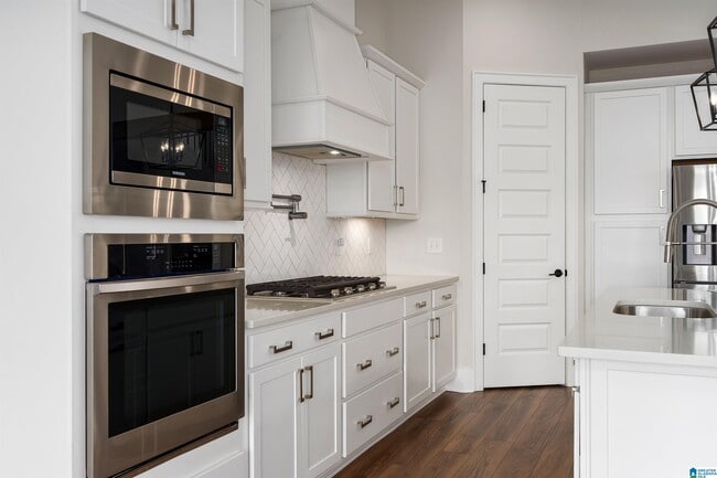 Building Photo - 1903 Blackridge Rd