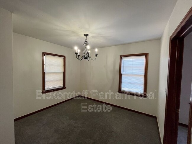 Building Photo - 3936 Austin Dr