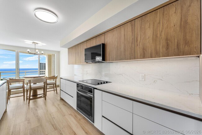 Building Photo - 4201 N Ocean Blvd