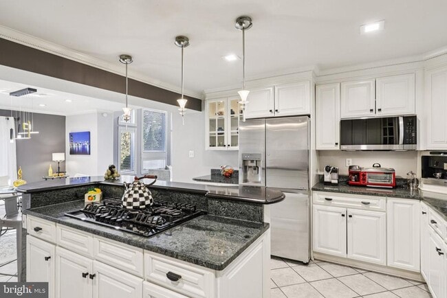 Building Photo - 5301 Goldsboro Rd