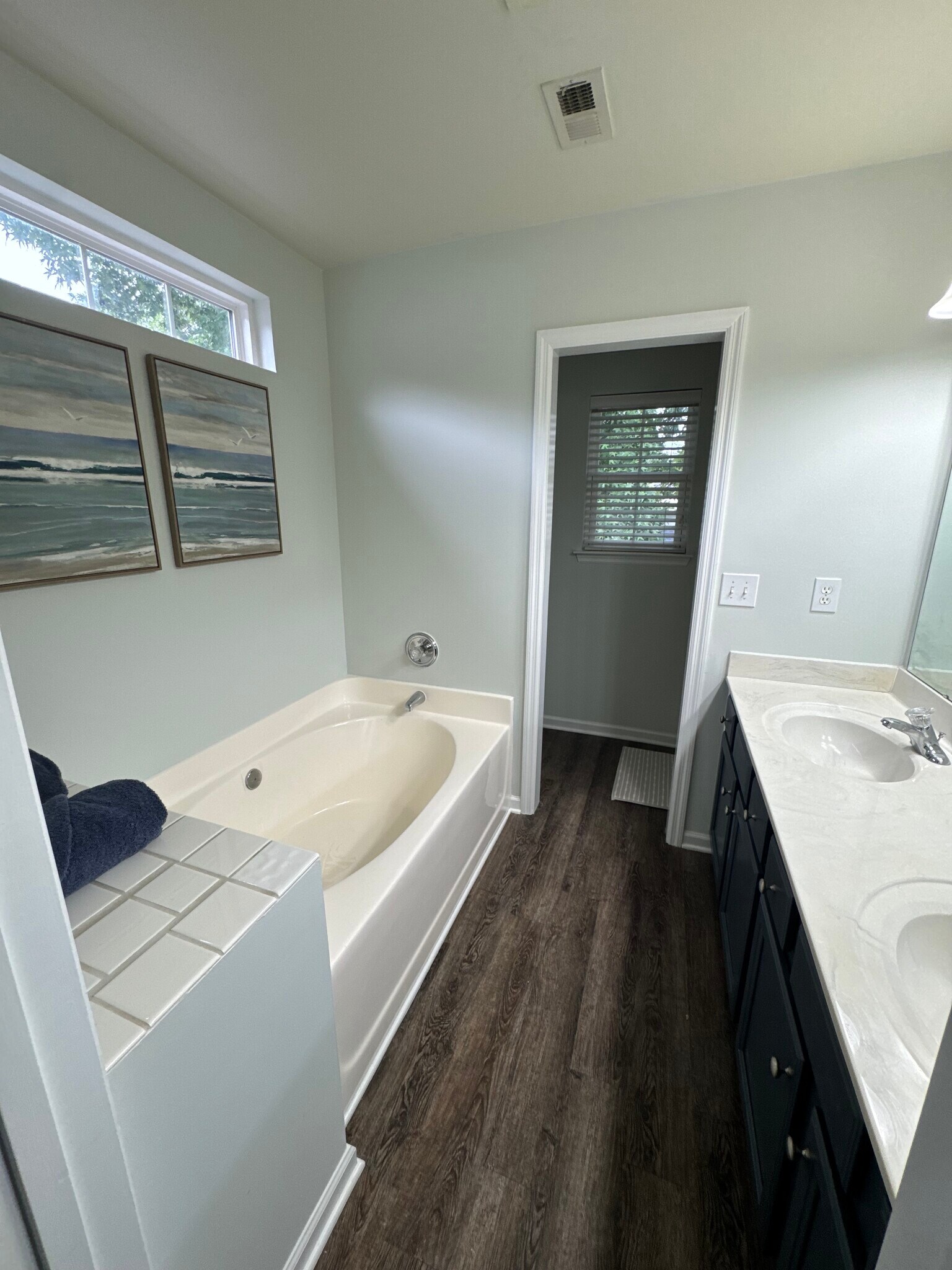 Building Photo - 1418 Whispering Oaks Trl