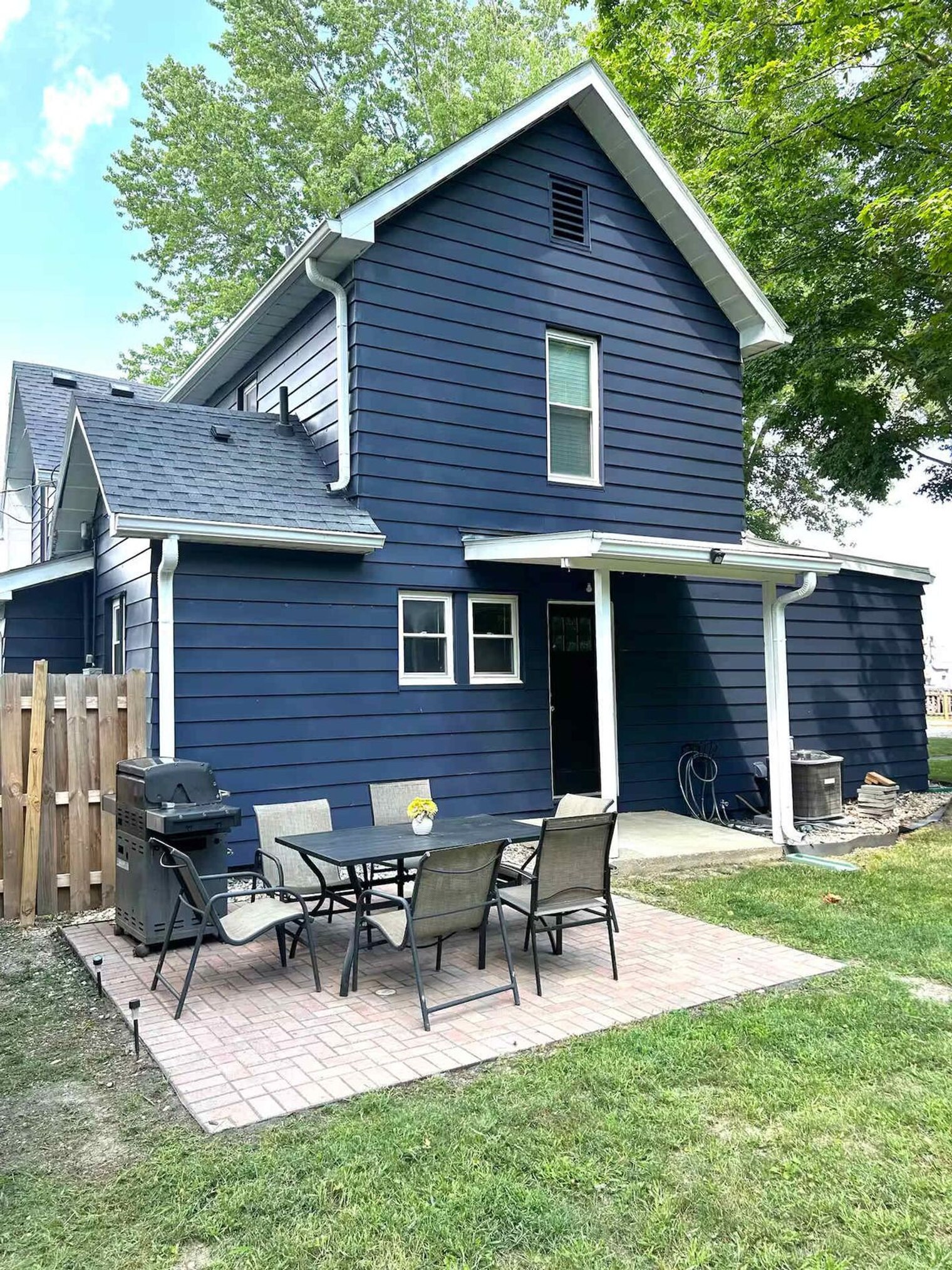 Building Photo - 6063 Station Way