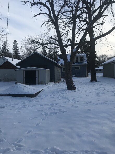 Back yard, garage and shed - 1210 Ellis Ave