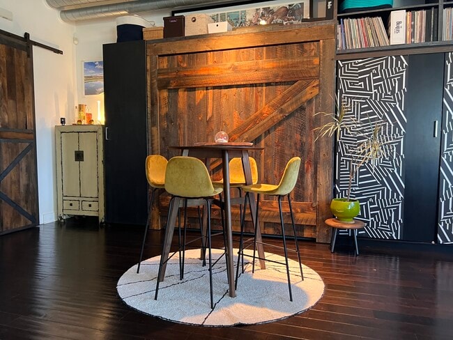 Building Photo - 13320 Beach Ave