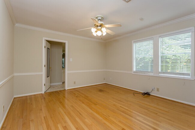 Building Photo - 1230 Timbergrove Ln