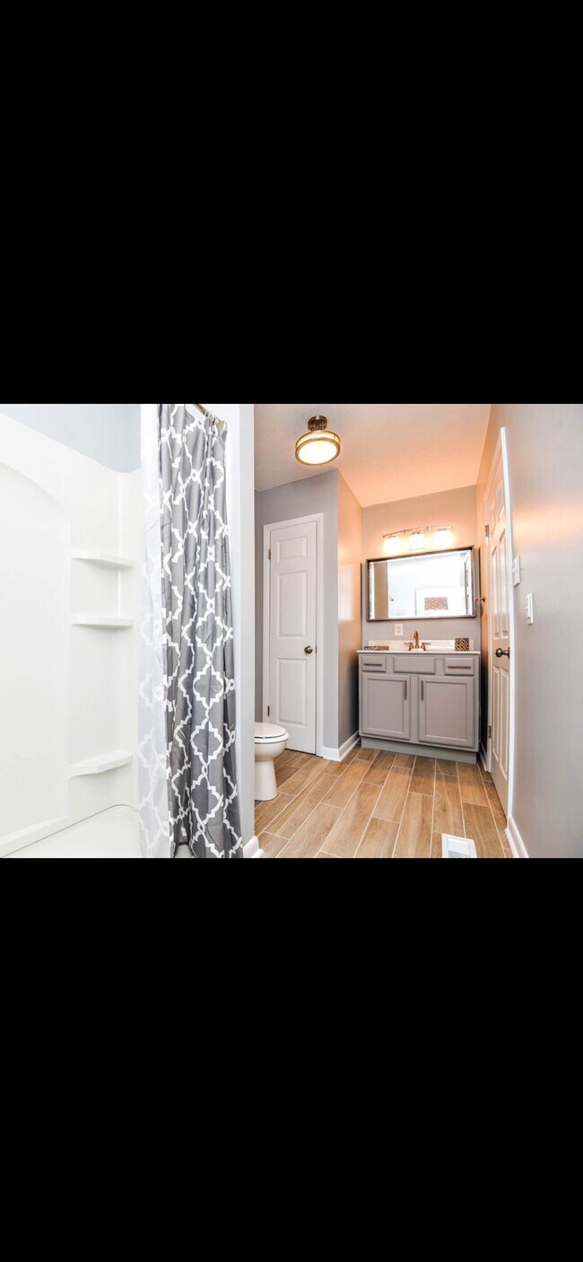 Building Photo - 3111 Braddock Dr