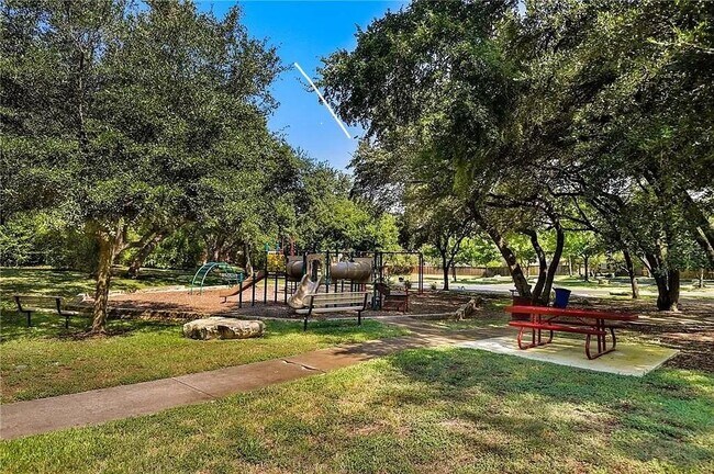 Building Photo - 809 Barefoot Cove