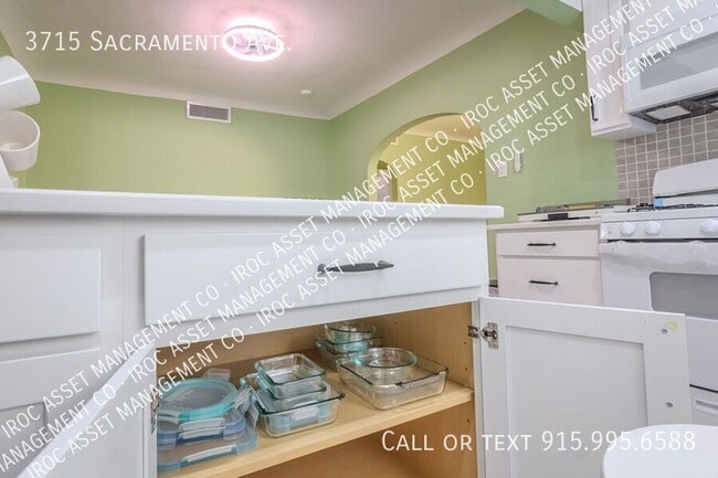 Building Photo - 3715 Sacramento Ave