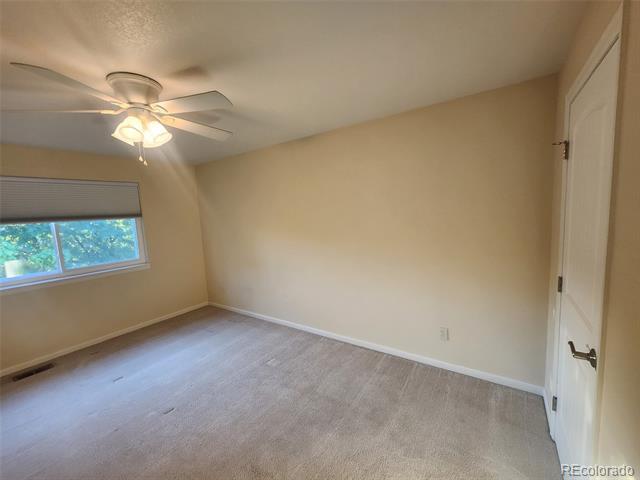 Building Photo - 9225 Clermont Dr