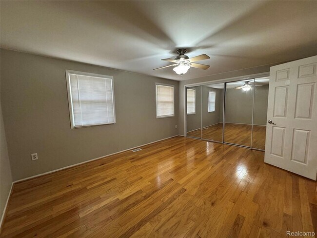Building Photo - 1775 Brentwood