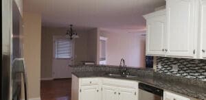 Building Photo - 3542 Beacon Dr